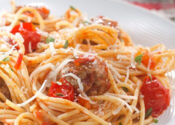 اسباجيتي مع كرات اللحم