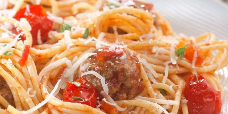 اسباجيتي مع كرات اللحم