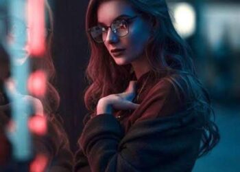 أنا المُتَمردة