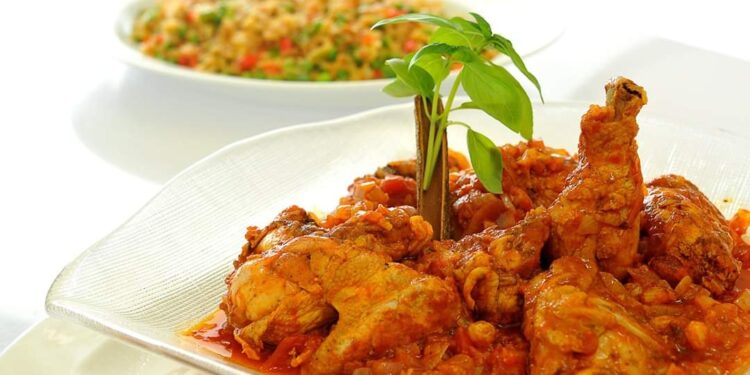 يخني دجاج بالقرفة