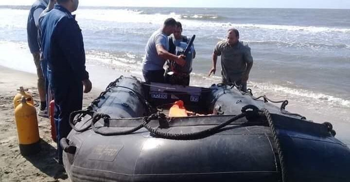 الضفادع البشرية تواصل البحث لليوم الثاني على التوالي للعثور علي جثة المهندس نور