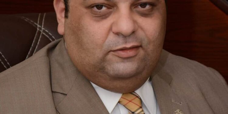 نصيف : ” قانون المشروعات الصغيرة الجديد”أول قانون اعطى للجهات الممولة حق الدين لتتوسع البنوك في الاقراض