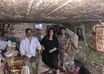 منطومة الشكاوى الحكومية” تستجيب لاستغاثة عم جرجس وأسرته التي تسكن بدروم عمارة آيلة للسقوط منذ 40 عاما