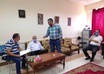 مدير عام فرع التأمين الصحي بالشرقية يتفقد لجان امتحانات التمريض بالعاشر من رمضان