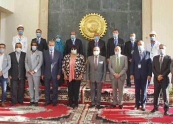 وزيرا الثقافة والإنتاج الحربي يتفقدان أول نموذج للمسارح المتنقلة