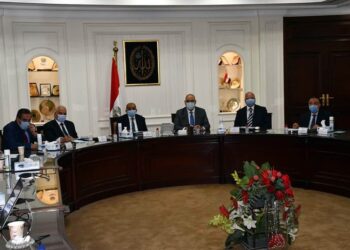 وزيرا الإسكان والتنمية المحلية و3 محافظين يتابعون إعداد الاشتراطات التخطيطية