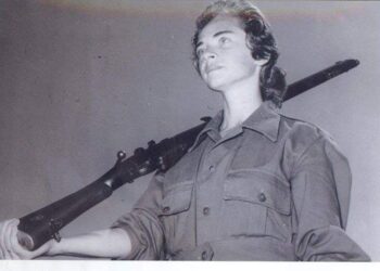 سوبرانو الموسيقى العربية حملت السلاح فى العدوان الثلاثى