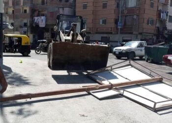 عايدة ماضي٠٠ تتابع حملة إزالة الإعلانات الغير المرخصة ومخالفات الأسواق