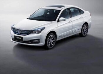 بداية إنتاج أول سيارة كهربائية في مصر سيكون في الربع الأخير من العام القادم