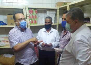 المدير الوقائي يتفقد الفنادق السياحية ويغلق حمام سباحة بالفيوم خلال عيد الاضحى