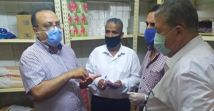 المدير الوقائي يتفقد الفنادق السياحية ويغلق حمام سباحة بالفيوم خلال عيد الاضحى