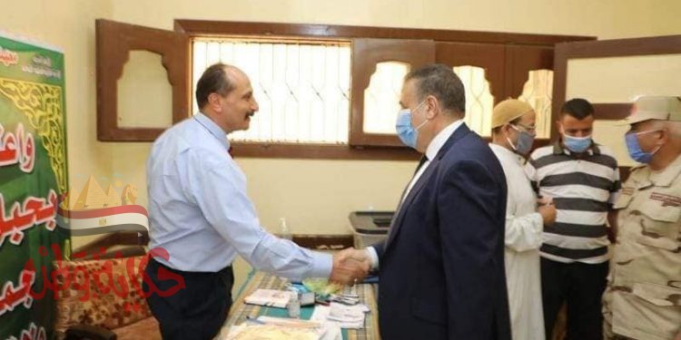 محافظ المنوفية يتفقد مقار اللجان الانتخابية بمركز ومدينة الشهداء