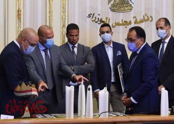 مدبولي يستعرض مخططات إنشاء مجمع متعدد الاستخدامات بالعلمين الجديدة