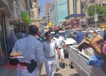 مدير أمن الغربية يشن هجوماً على أشغالات الباعة الجائلين وإعاقة الطريق بالغربيه
