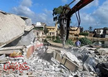 إزالة ١١ حالة تعدي بمساحة ٢٢٥٠ م٢، ورش وتطهير مقرات اللجان الإنتخابية بدمنهور .