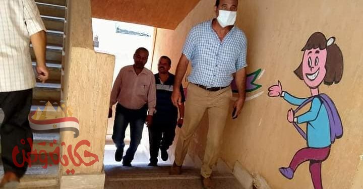 رئيس مدينة ” المحمودية يراجع الإستعدادات النهائية بالمدارس لاستقبال اللجان الانتخابية بالمدينة والقرى