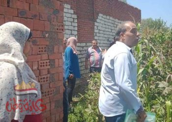 المنوفية : حملة إزالة تعديات علي ارض زراعية بمساحة ١٥٥ متر بقرية ميت خلف .