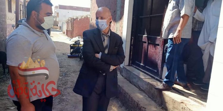 وكيل وزارة الصحة بالشرقية يقود حملة علي المنشآت الغذائية بالقنايات ويغلق مصنع لعدم الترخيص