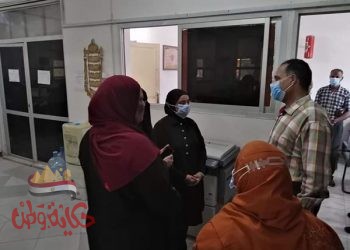 رئيس مدينة القصير يتفقد خدمات المركز التكنولوجي وادارات الوحدة المحلية