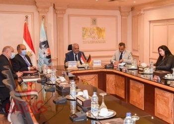 صرح صناعي لتوطين صناعة اللوحات المعدنية المرورية المؤمنة بالشراكة بين الهيئة العربية للتصنيع وشركة تونـجز الألمانية