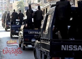 إنقاذ طفلين تعطل بهما مصعد صحبة والدهما بأحد العقارات بالزقازيق الشرقية