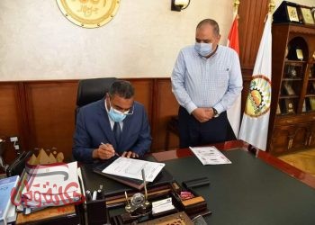 محافظ مطروح : النزول بالحد الادنى للقبول بمرحلة التعليم الثانوى العام (المرحلة الثانية)