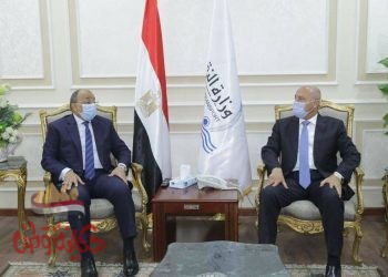 كامل الوزير وشعراوي يتابعان معدلات تنفيذ أعمال رصف وتطوير ورفع كفاءة الطرق المحلية داخل 12 محافظة