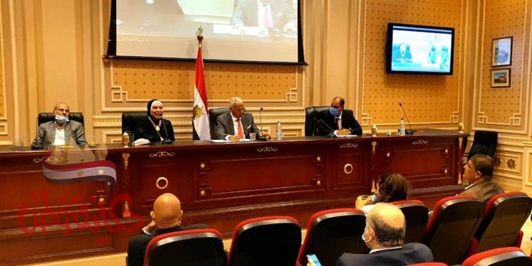 نيفين جامع تستعرض تفاصيل مبادرة إحلال المركبات المتقادمة وتحويل السيارات للعمل بالغاز الطبيعي