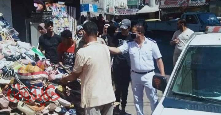 إزالة ٢٥٠ مخالفة إشغال طريق بكفر الدوار