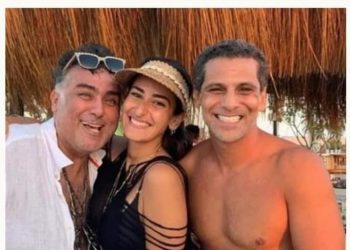 أمينة خليل ترد على إنتقادات صورتها مع خطيبها وتامر حبيب