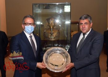 جولة تفقدية لوزير السياحة والآثار و الأمين العام لمنظمة السياحة العالمية لمنطقة البانوراما بأهرامات الجيزة