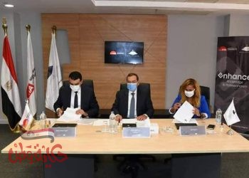 وزير البترول والثروة المعدنيه فى الأكاديميه الوطنية للتدريب