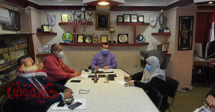 تعليم المنوفية يناقش ضوابط تفعيل المجموعات المدرسية بالمدارس