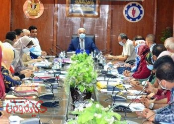 السويس : اصدار عقود التقنين للمواطنين وحصرمخالفات البناء