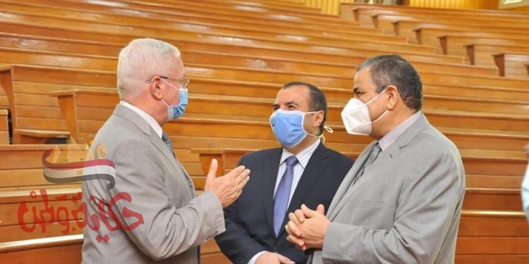 رئيس جامعة كفرالشيخ يستقبل وزير التعليم العالي الأسبق والوفد المرافق لسيادته