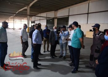 محافظ بورسعيد يتفقد مصنع بيراميدز لإنتاج إطارات السيارات جنوب بورسعيد