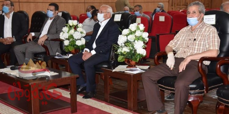 محافظ بورسعيد يستعرض المخطط التفصيلى للموقع الجديد لمنفذ ٣٠ يونيو