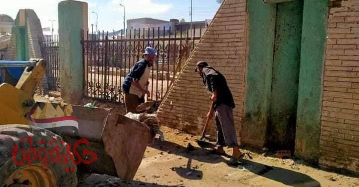 صيانة وتركيب” ٣٠” كشاف، ورفع ” ١٥٥ “طن تراكمات بمركز ومدينة المحمودية