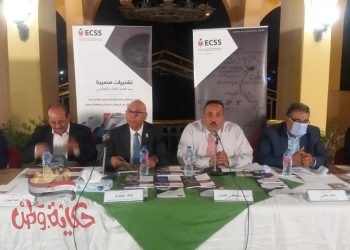 خبراء يؤكدون على استمرارية تنافس الصحف الورقية