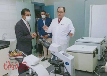 حازم عمر يتفقد مركز الأورام ويتابع الأعمال الإنشائية بالمبنى الملحق