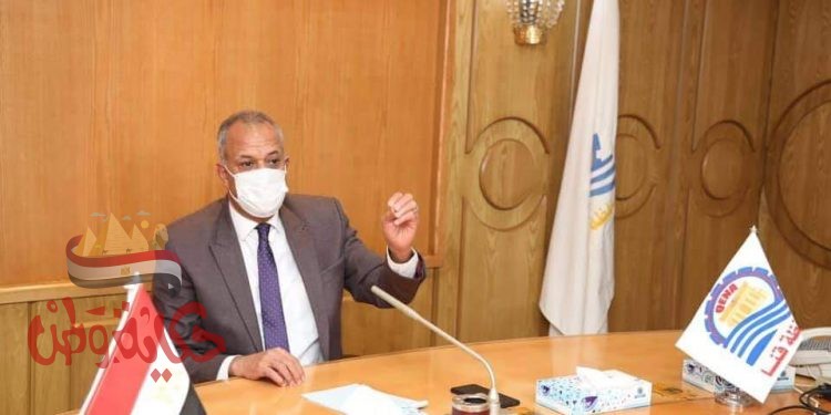 سكرتير عام محافظة قنا يعقد اجتماع لمتابعة معدلات تنفيذ مشروعات مبادرة حياة كريمة