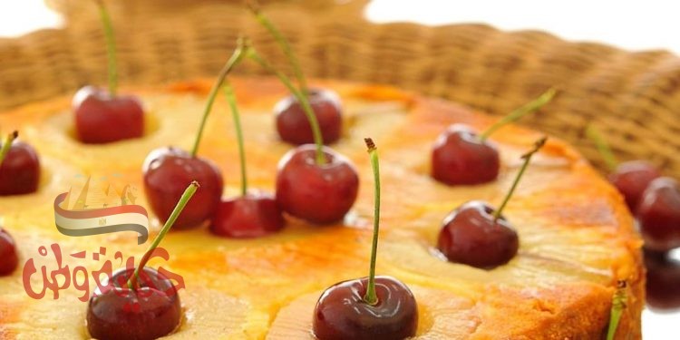 كيكه الأناناس والكرز
