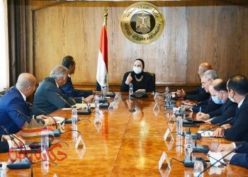 نيفين جامع ” تستعرض مع ممثلى المجالس التصديرية خطة الارتقاء بالصادرات المصرية للأسواق الخارجية