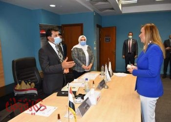 صبحى “يشارك في تقييم المتقدمين للالتحاق بالبرنامج الرئاسي لتأهيل التنفيذيين