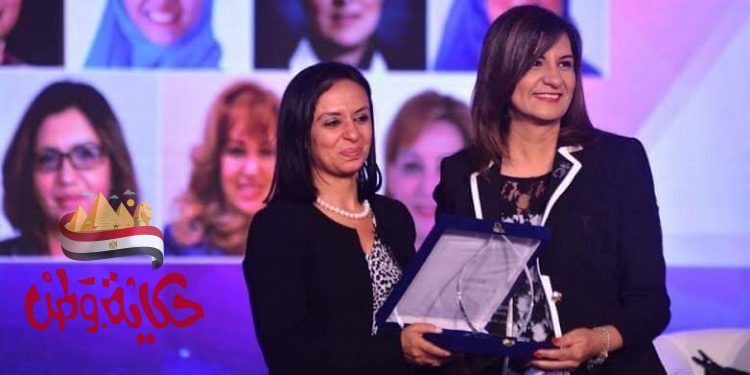 نبيلة مكرم ” تزور المجلس القومي للمرأة يرافقها مجموعة من الشباب المصري الدارسين بالخارج