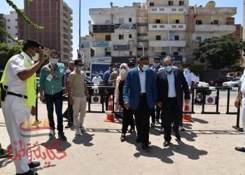 محافظ مطروح: سعيد بوعى المرأة المطروحية ويدعو الشباب للمشاركة بجدية