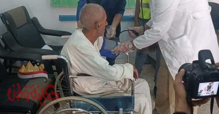 نقل عم إبراهيم من الشارع إلى دار إيواء بسمة بالشرقية