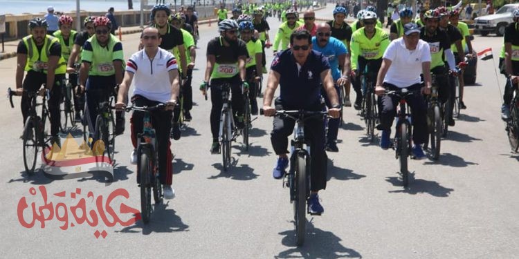 ماراثون للدراجات يقوده وزير الرياضة ومحافظ سوهاج بطريق الكورنيش