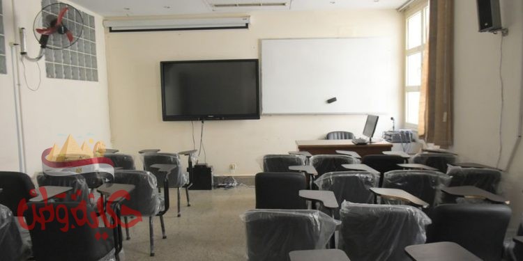 118 شاشة ذكية في 4 كليات بجامعة القاهرة كمرحلة أولى استعدادا للتحول الرقمى