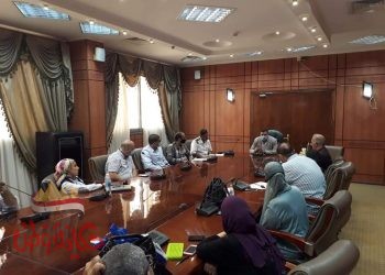 عمرو عثمان :يعقد اجتماعا مع لجنة مراجعة تراخيص البناء